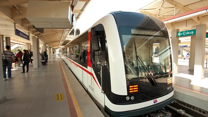 30 Ağustos’ta Üç Büyük Şehirde Metro Ücretsiz
