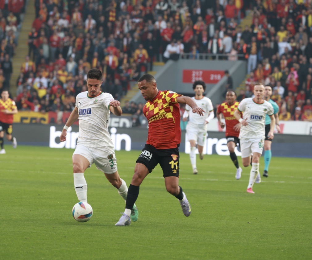 Alanyaspor, Göztepe'yi 1-0 Mağlup Ederek 3 Puan Kazandı