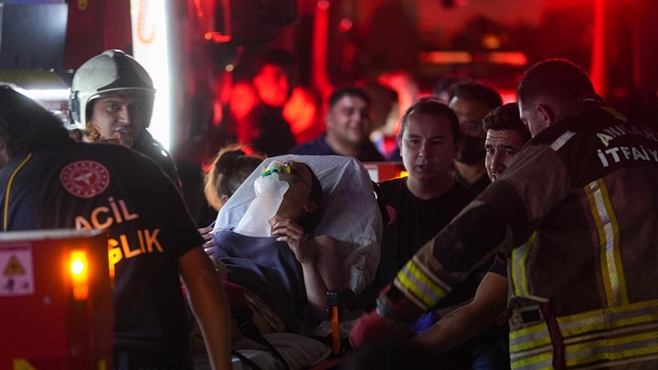 Ankara’da 26 Katlı Binada Yangın Paniği