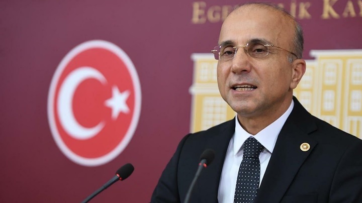 Aşkın Genç: Emekliye Zam Değil Oyalama