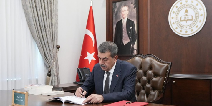 Bakan Tekin’den Öğretmenlere 24 Kasım Mektubu
