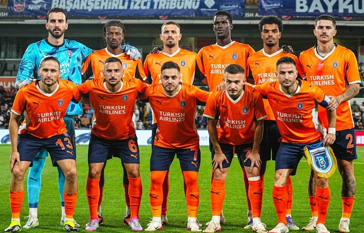 Başakşehir, Cherno More’yi 4-0’la Geçti