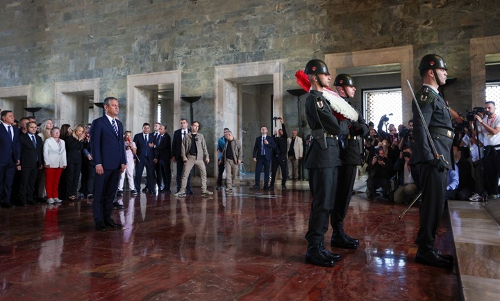 CHP 102. Yaşını Anıtkabir’de Kutladı