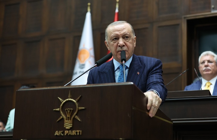 Erdoğan: Darbeyi Vatanseverler Değil Hainler Planlar