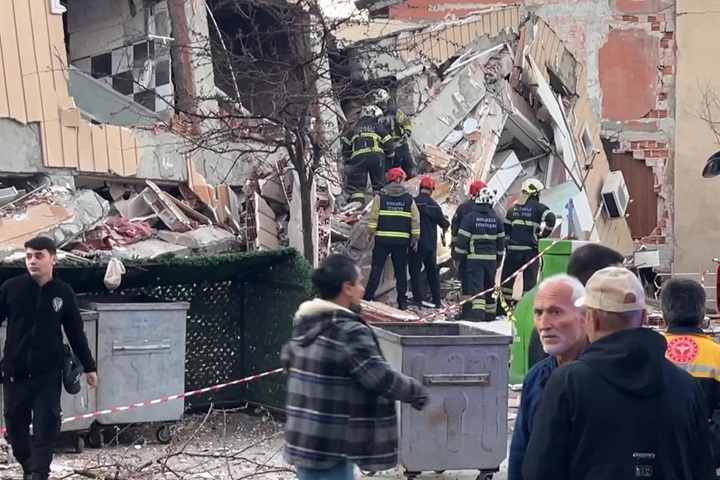 Gebze’de Çöken Binadan İki Acı Haber