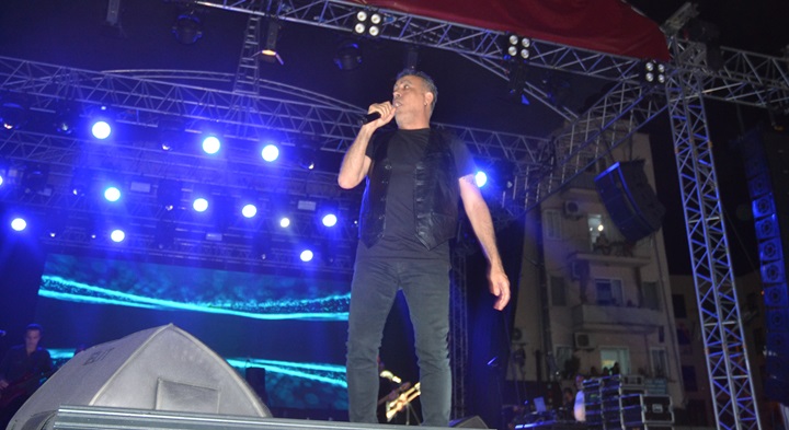 Haluk Levent Konser Sonrası Hastaneye Kaldırıldı