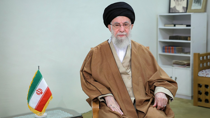 Hamaney: ABD, İran’ın Nükleer Hakkına Karışamaz