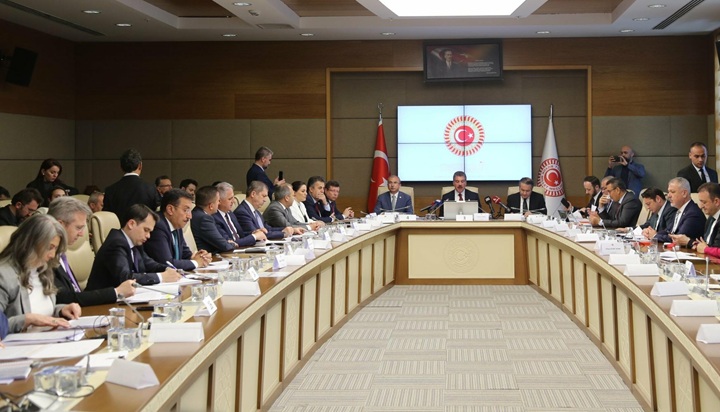 İnfaz Düzenlemesi Cumartesi Adalet Komisyonu'nda