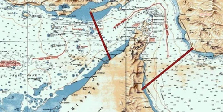 İran ABD Destroyerinin Geçişini Engelledi