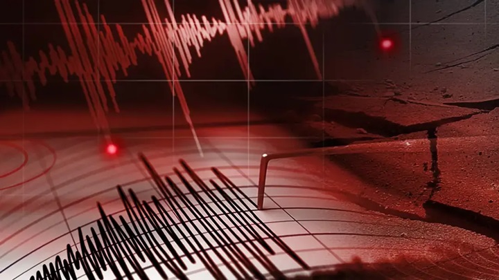 Sındırgı’da 4,2’lik Deprem, Sarsıntılar Sürüyor