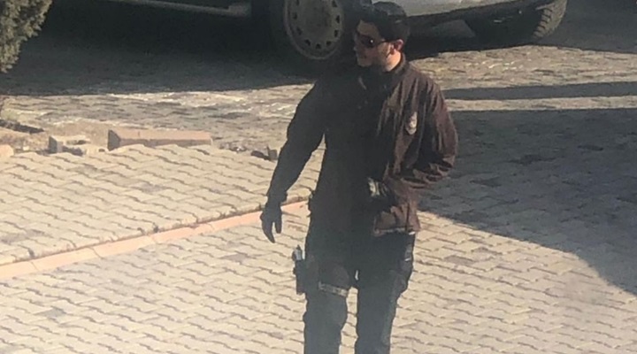 Sonel’in Silahlı Fotoğrafı Ortaya Çıktı