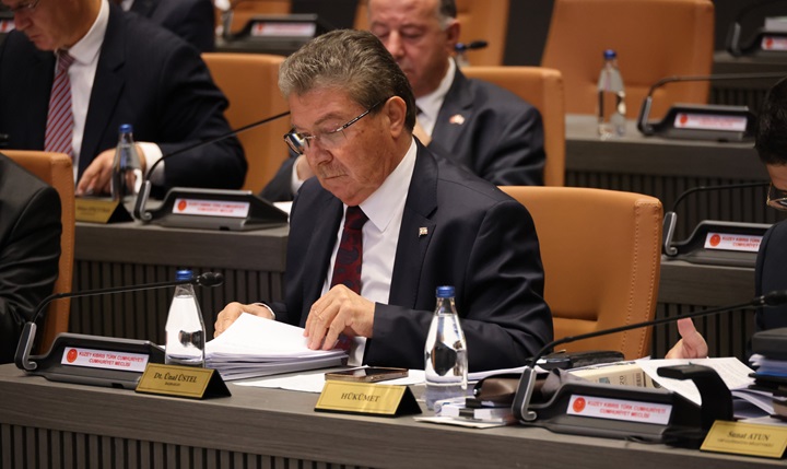 Üstel: Tarih Çarpıtılarak Barış Kurulamaz