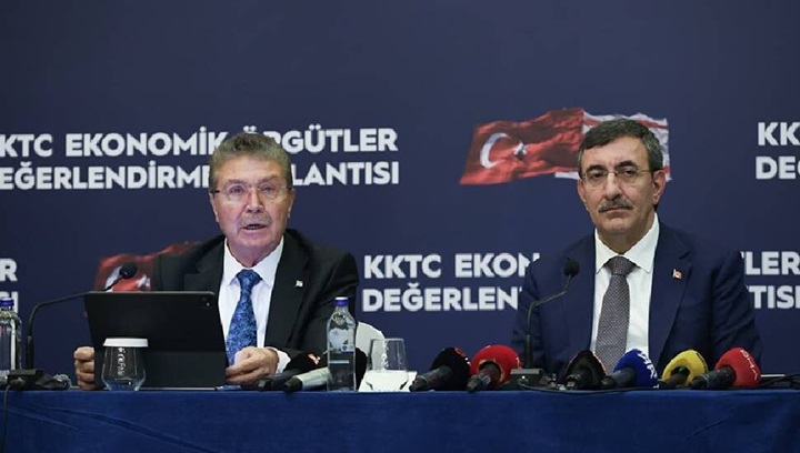 Üstel: Yerel Kredi Kartı Ekonomiye Can Verecek